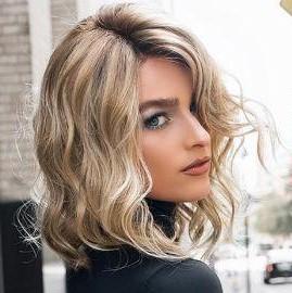 3 Easy Hairstyles for Wavy Hair – Wigs.com