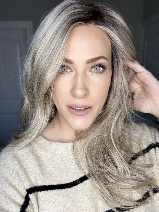 Kristyna Moore @kristynamoore wearing READY FOR IT by GABOR in color GF17-23SS ICED LATTE MACCHIATO | Honey Blonde shaded with Cool Blonde with Dark Roots