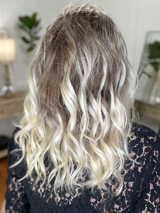 Marcie Mertz @wig.obsessed wearing RACHEL LITE by JON RENAU in color S18-60/102RO SOLSTICE | Dark Natural Ash Blonde roots to midlength, pure white with Pale Platinum Blonde midlength to ends