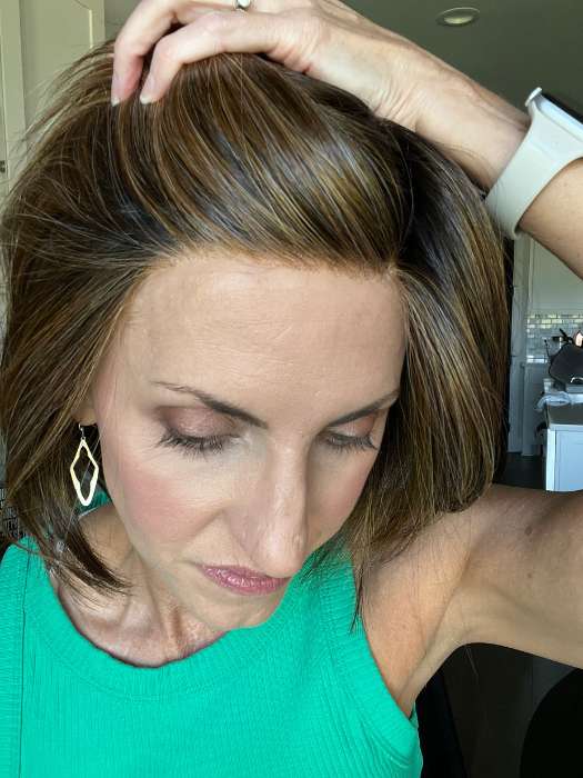 Lisa Mullins @beautifulyouwigreviews wearing STRAIGHT UP WITH A TWIST by RAQUEL WELCH in color RL8/29SS SHADED HAZELNUT | Warm Medium Brown Evenly Blended with Ginger Blonde and Dark Roots