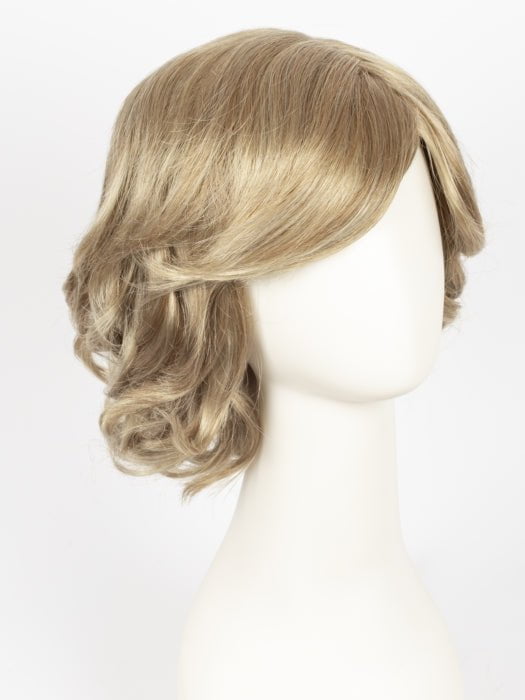 GL16-27 BUTTERED BISCUIT | Medium Blonde with Light Gold Highlights