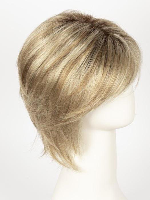 CREAMY-TOFFEE-R | Rooted Dark Blonde Evenly Blended with Light Platinum Blonde and Light Honey Blonde