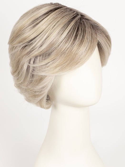 RL16/22SS SHADED ICED SWEET CREAM | Pale Blonde with Slight Platinum Highlighting with Dark Roots