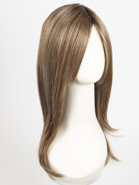 RL11-25SS SHADED HONEY PECAN | Chestnut Brown base blends into multi-dimensional tones of Brown and Golden Blonde