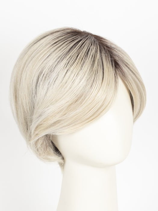 RL16/22SS SHADED ICED SWEET CREAM | Pale Blonde with Slight Platinum Highlighting with Dark Roots