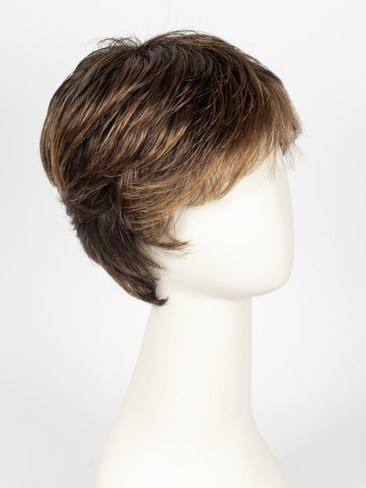 SS8/29 SHADED HAZELNUT | Rich Medium Brown Evenly Blended with Ginger Blonde Highlights with Dark Roots