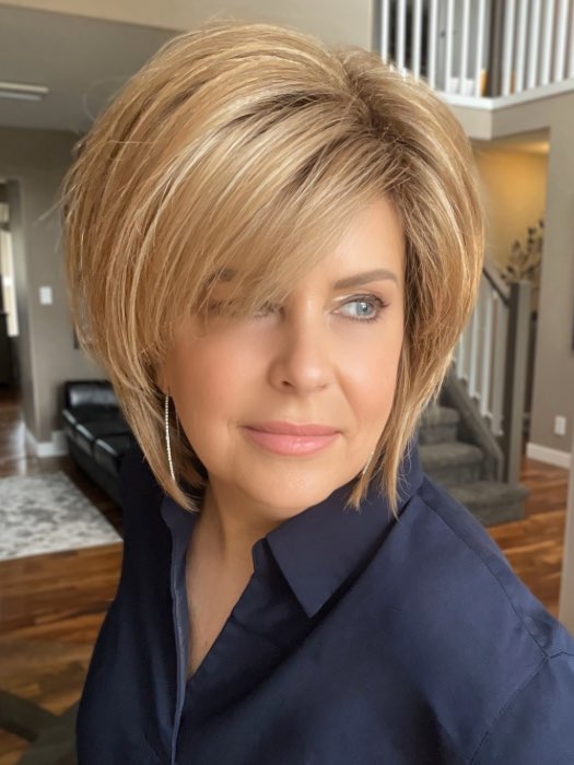 Donna @style.me.ageless wearing REESE by NORIKO in color NUTMEG F | Medium Blonde and Honey Brown Base Frosted with Platinum Blonde Highlights