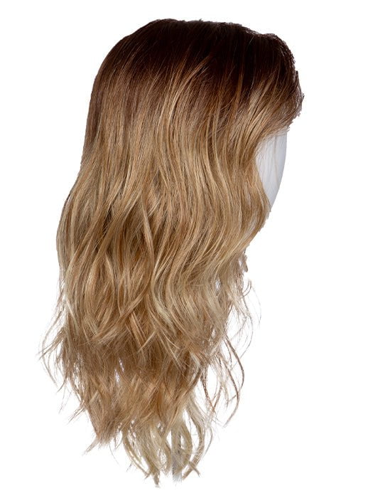 RL8/24OM | Medium brown blended roots that transition into a golden blonde ombré from midlength to the ends