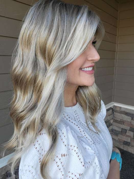 Natalie Gray @vanish.into.thin.hair wearing RACHEL LITE by JON RENAU in color 12FS8 SHADED PRALINE | Light Gold Brown, Light Natural Gold Blonde & Pale Natural Gold-Blonde Blend, Shaded with Medium Brown