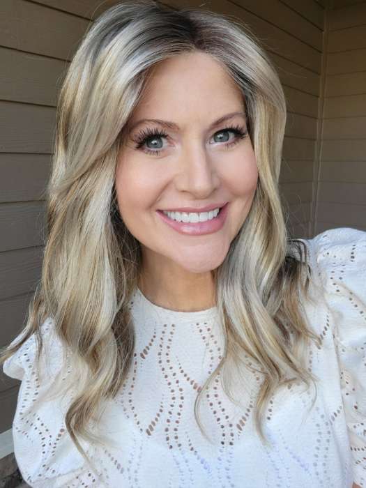 Natalie Gray @vanish.into.thin.hair wearing RACHEL LITE by JON RENAU in color 12FS8 SHADED PRALINE | Light Gold Brown, Light Natural Gold Blonde & Pale Natural Gold-Blonde Blend, Shaded with Medium Brown