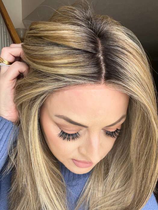 Sandy @i_be_wiggin wearing SLEEK by ELLEN WILLE in color LIGHT BERNSTEIN ROOTED 12.26.27 | Lightest Brown, Light Golden Blonde, and Dark Strawberry Blonde Blend with Shaded Roots
