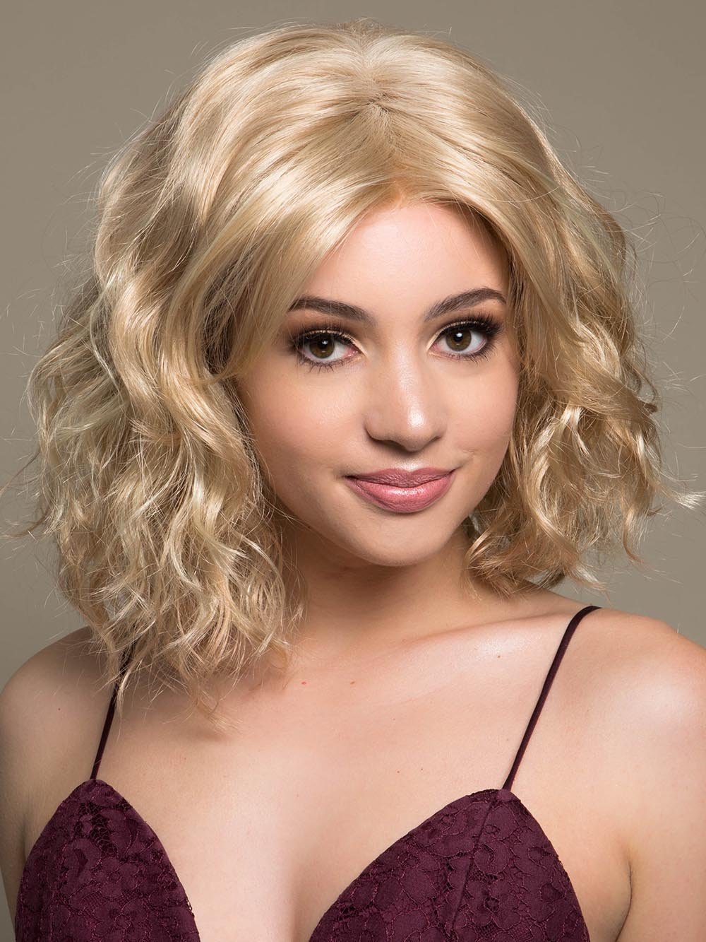 Dakota Synthetic Wig Mono Part