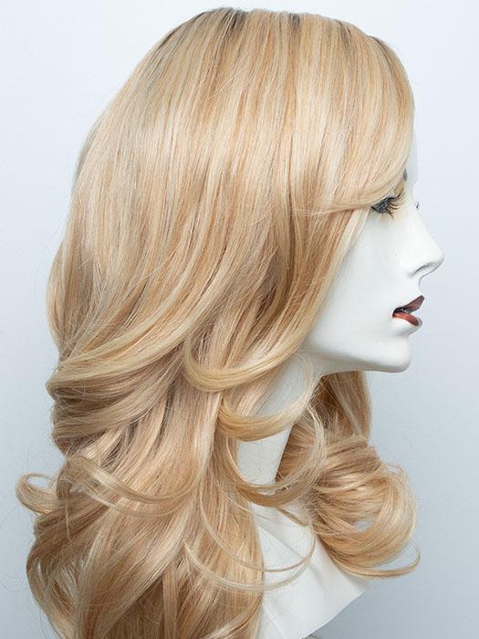 FS24/102S12 LAGUNA BLONDE | Light Natural Gold Blonde with Pale Natural Gold Blonde bold highlights, Shaded with Light Gold Brown