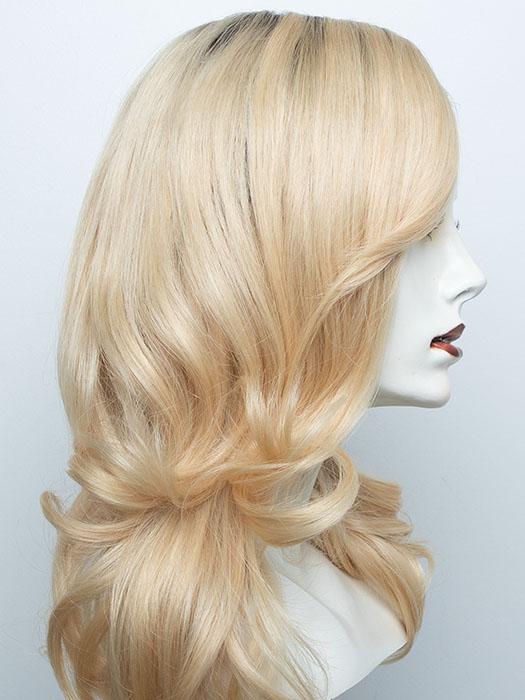 613/102S8 | Pale Natural Gold Blonde and Pale Platinum Blonde Blend, Shaded with Medium Brown